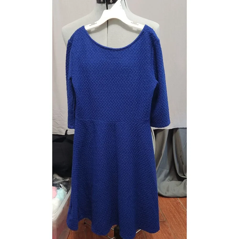 royal blue textured fit-and-flare dress features a scoop neckline sz 12